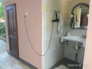 Дома для отпуска гостевой дом у аллв Сухум Дом с 1 спальней-18