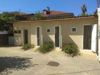 Дома для отпуска гостевой дом у аллв Сухум Дом с 1 спальней-19